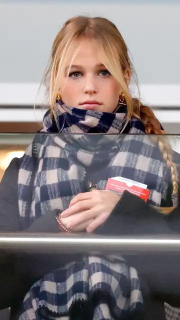 Isla Phillips Isla Phillips