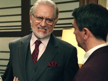 Dami&aacute;n, al l&iacute;mite, se enfrenta a Gabriel: &ldquo;T&uacute; no eres nadie para hablar de Perfumer&iacute;as De la Reina&rdquo;