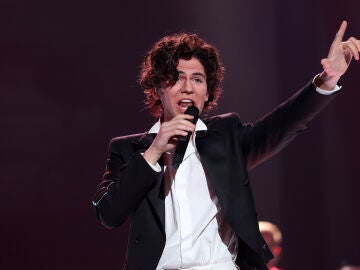 Mart&iacute;n Savi convierte el plat&oacute; en una fiesta&hellip; &iexcl;y se desata como Mika con 'Love Today'! 