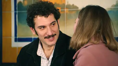 Claudia da un paso más con Salva … ¡y se declara! Claudia da un paso más con Salva … ¡y se declara!