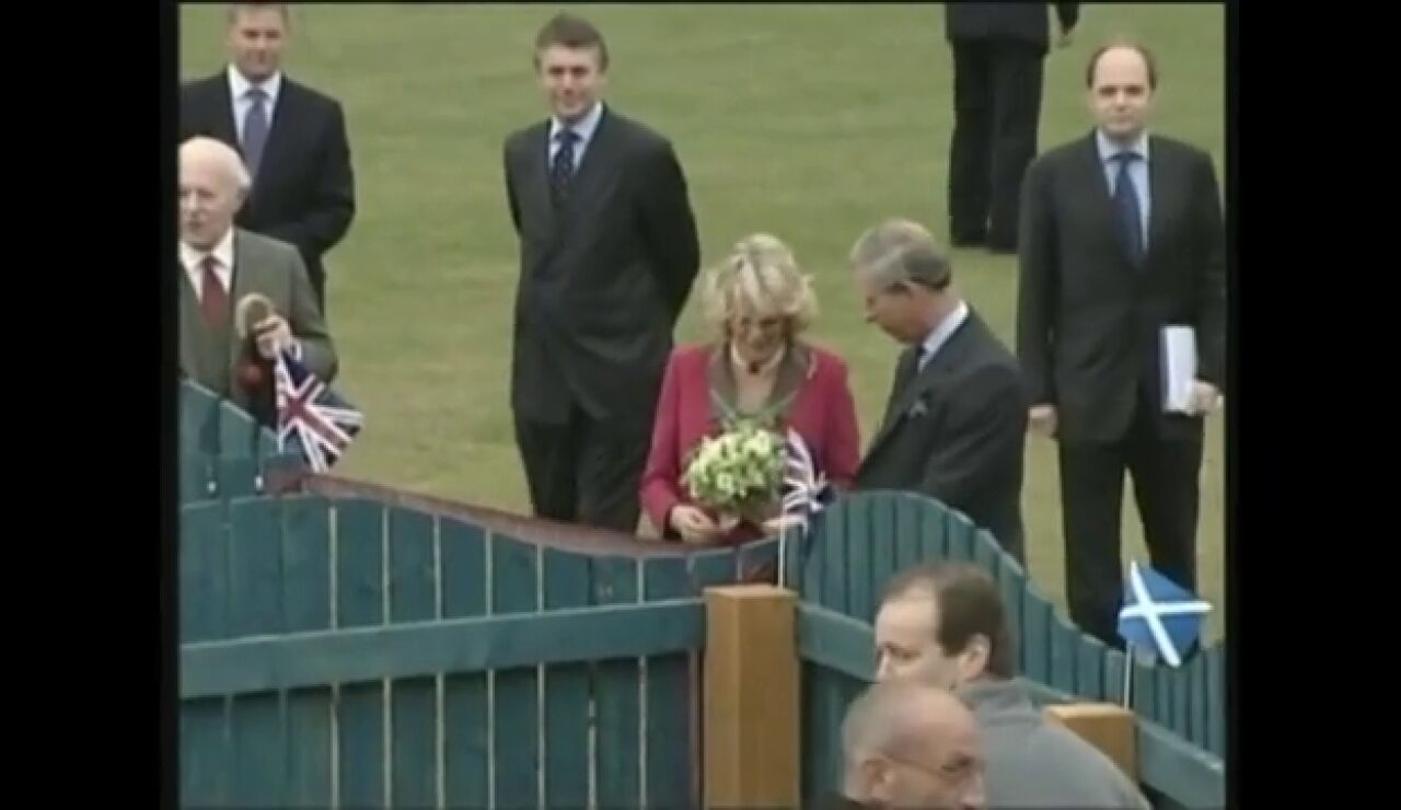 Primer acto oficial del pr&iacute;ncipe Carlos de Inglaterra y Camilla tras su boda civil