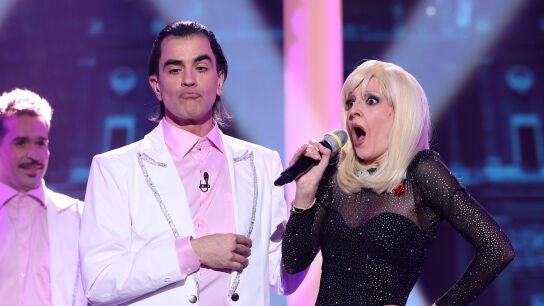 Leonor Lavado revoluciona Tu cara me suena con 'Lucas' al más puro estilo Raffaella Carrà 