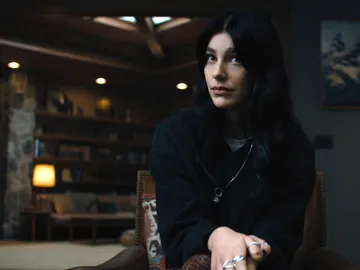 Camila Morrone en Algo terrible está a punto de suceder Camila Morrone en Algo terrible está a punto de suceder