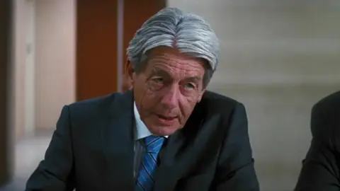 John Nolan en El caballero oscuro: la leyenda renace John Nolan en El caballero oscuro: la leyenda renace