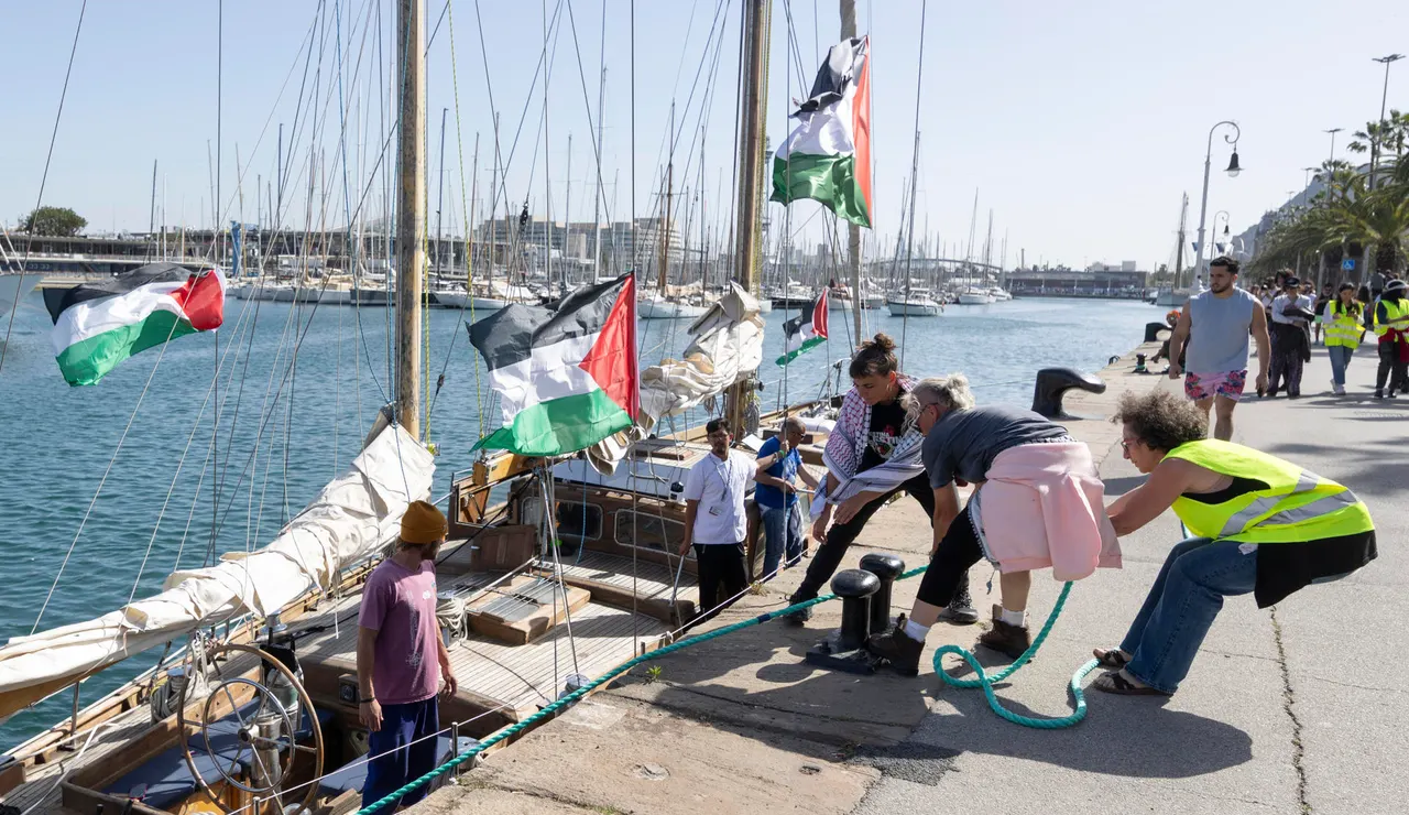 Una nueva flotilla humanitaria prevé salir hoy hacia Gaza