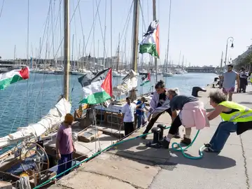 Una nueva flotilla humanitaria prevé salir hoy hacia Gaza Una nueva flotilla humanitaria prevé salir hoy hacia Gaza