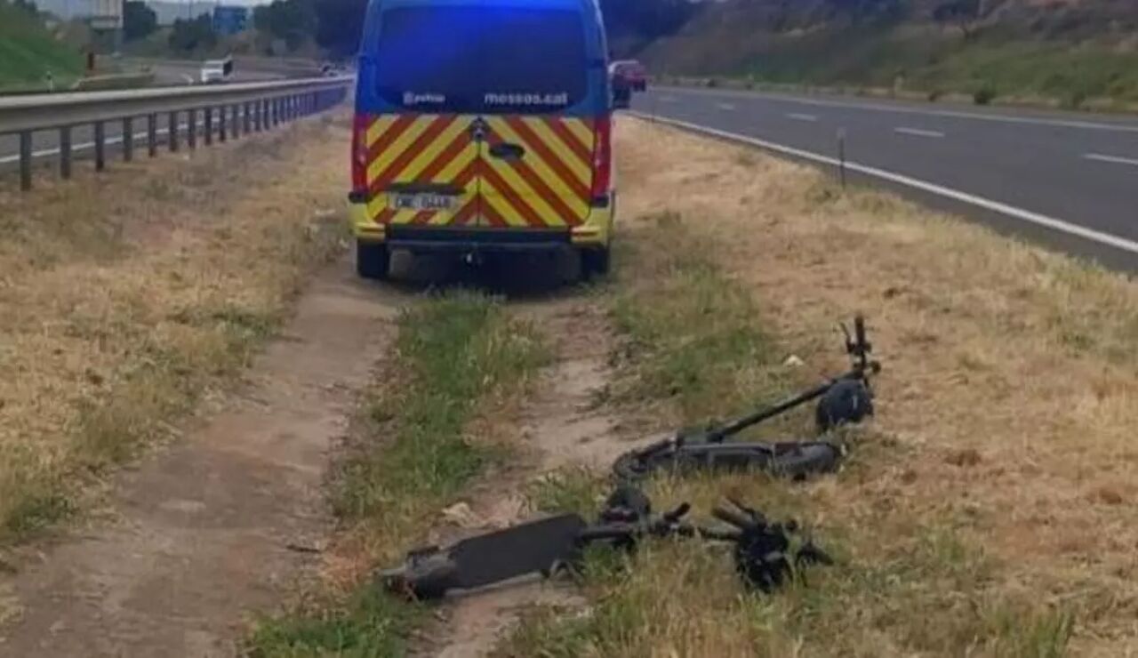 Detenidos por circular por la A-2 en patinete y sentido contrario y tirar piedras a coches