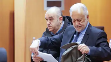 Manuel Reija, acusado de intentar quedarse con un boleto premiado Manuel Reija, acusado de intentar quedarse con un boleto premiado