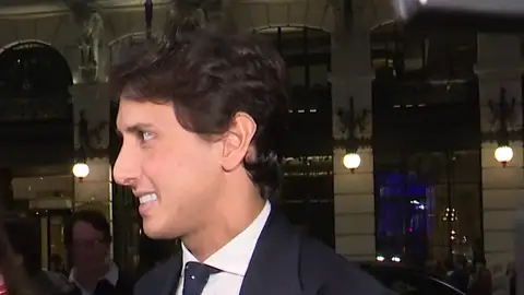 Roca Rey llegando al cumpleaños de Tana Rivera Roca Rey llegando al cumpleaños de Tana Rivera