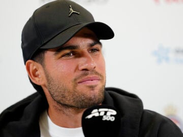 Carlos Alcaraz en rueda de prensa antes del God&oacute;