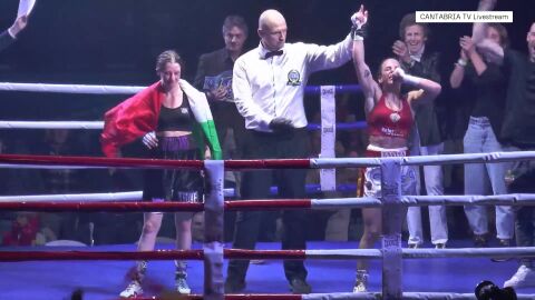 Mariluz Peral celebra su victoria ante Federica Macri