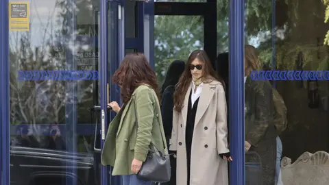 Sara Carbonero, a la salida del tanatorio Sara Carbonero, a la salida del tanatorio