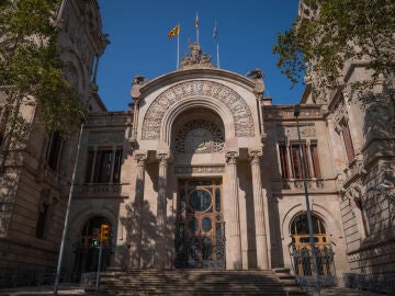 Fachada del Tribunal Superior de Justicia de Catalu&ntilde;a (TSJC)