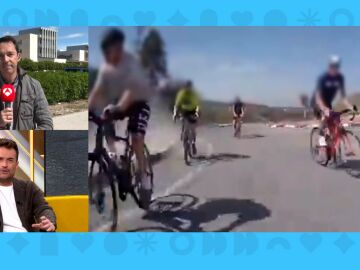 Arrolla a 4 ciclistas.