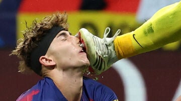 Atención al golpe de Musso a Fermín 