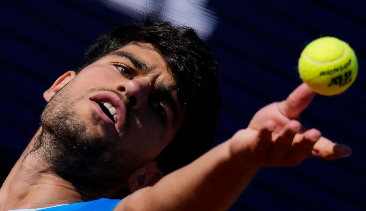 Carlos Alcaraz en su debut en el Conde de Godó