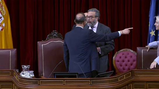 Diputado de Vox expulsado del Congreso Diputado de Vox expulsado del Congreso