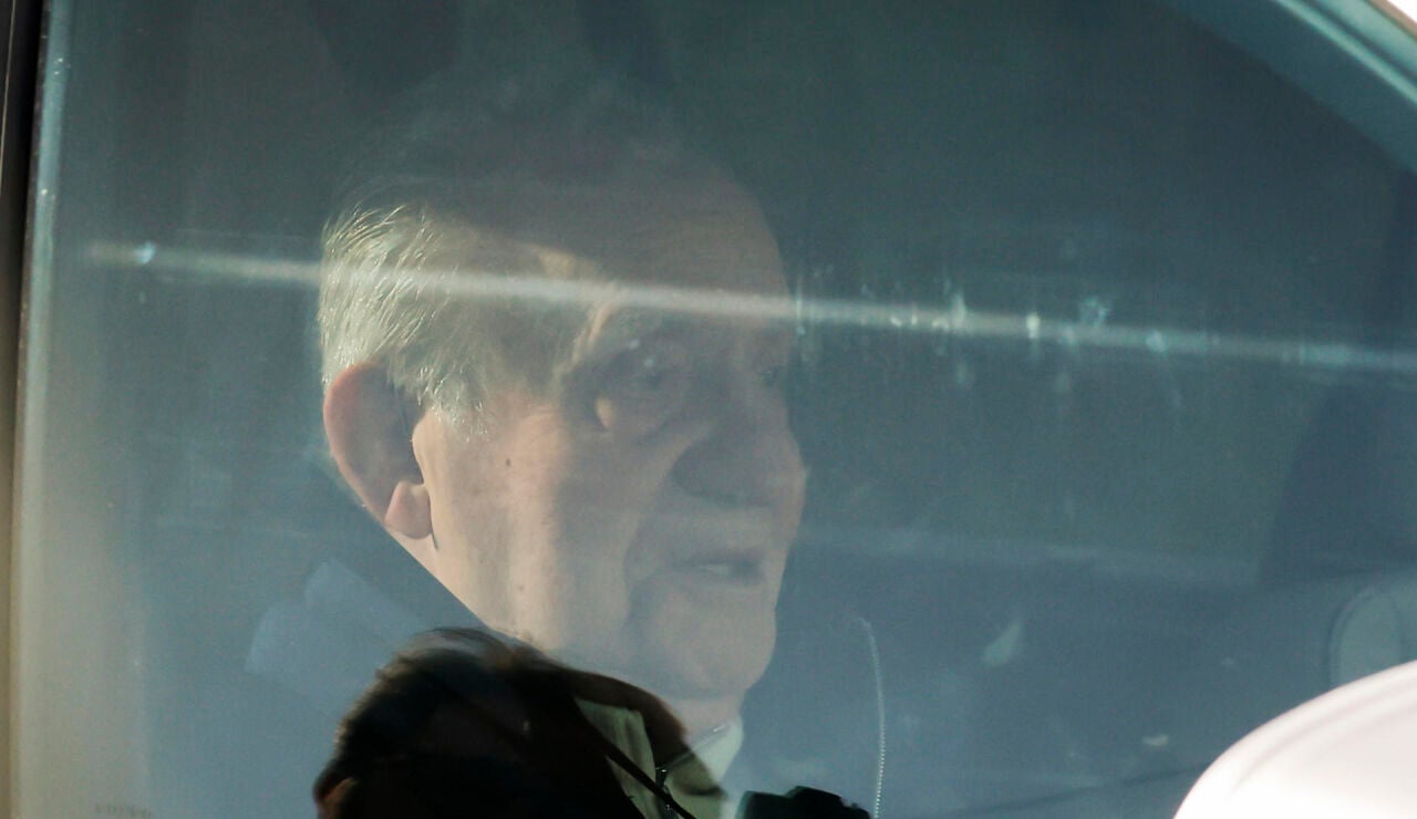 El rey em&eacute;rito llega a Sanxenxo