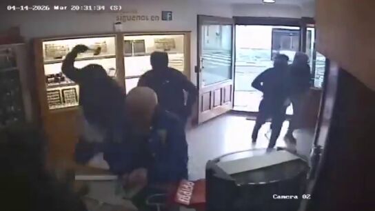 Cinco encapuchados asaltan una joyer&iacute;a y huyen en coche robado en Gran Canaria