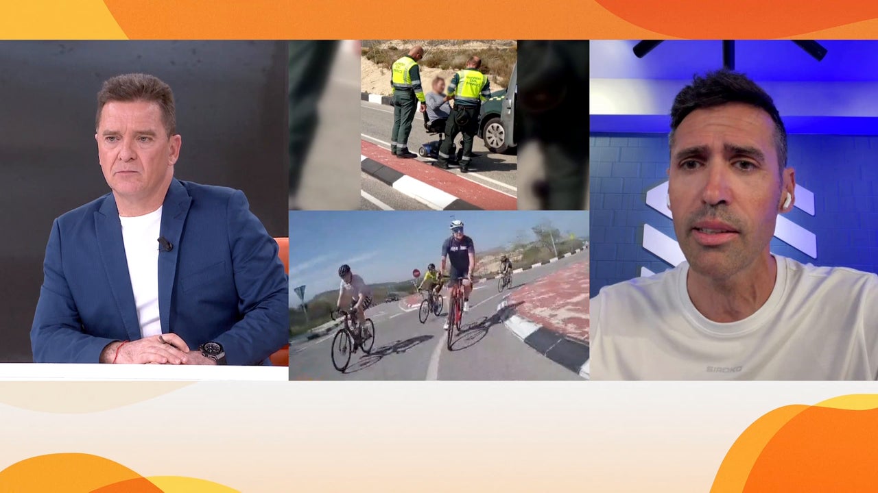 Con uno controlaba el acelerador y con otro, el freno