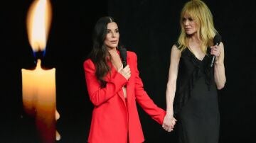 Sandra Bullock y Nicole Kidman en la CinemaCon presentando Pr&aacute;cticamente Magia 2