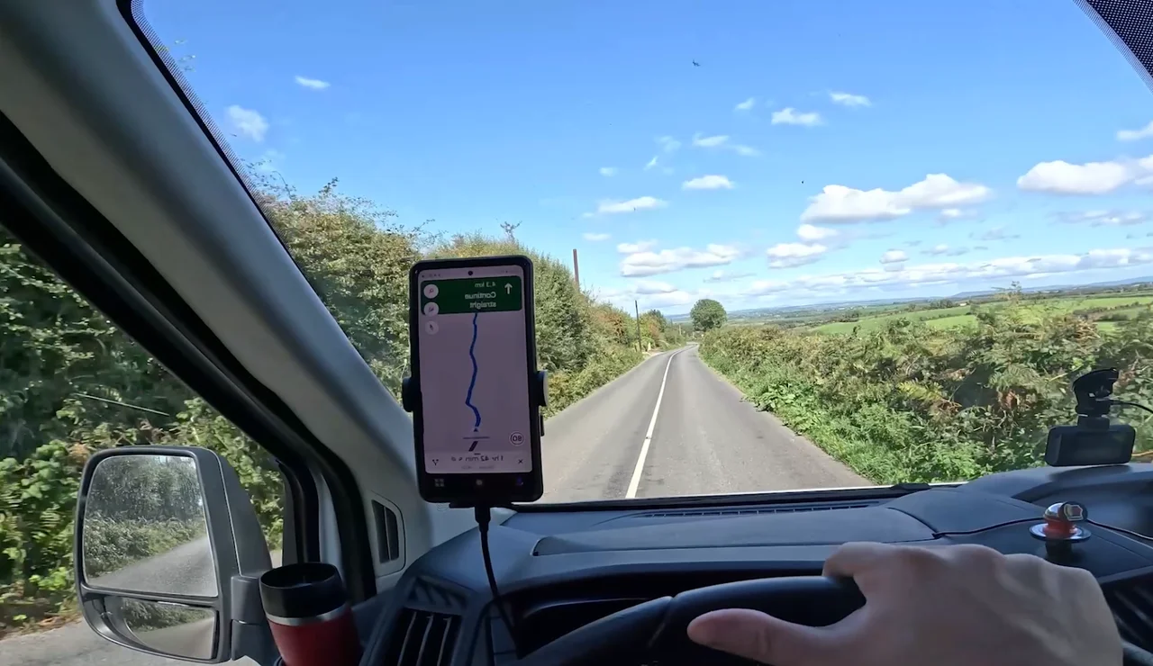 Google Maps o Waze Pros y contras de las dos apps de navegación más populares