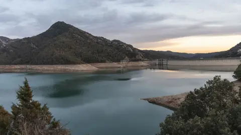 Pantano de la Baells, Barcelona Pantano de la Baells, Barcelona