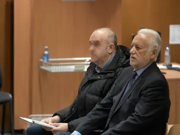A juicio el lotero de A Coruña acusado de quedarse con una Primitiva de 4,7 millones A juicio el lotero de A Coruña acusado de quedarse con una Primitiva de 4,7 millones