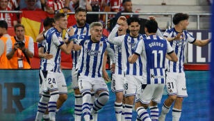 Barrene celebra su gol a los 14 segundos