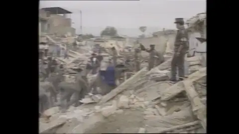 Mueren 200 personas en Guadalajara por explosiones por fuga de gas y carburante en el alcantarillado Mueren 200 personas en Guadalajara por explosiones por fuga de gas y carburante en el alcantarillado