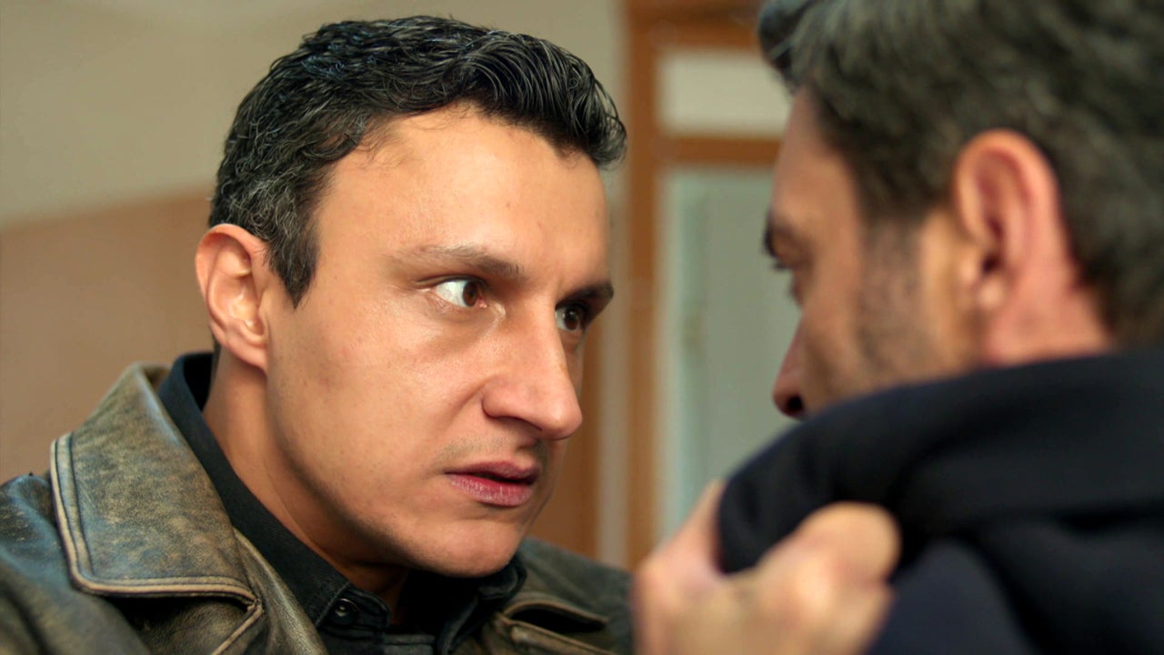 Cihan admite haber ordenado el ataque contra Ecmel para salvar a Kaya Cihan admite haber ordenado el ataque contra Ecmel para salvar a Kaya