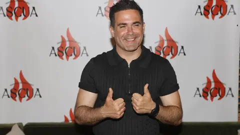 Naím Thomas en el cumpleaños de Nuria Fergó Naím Thomas en el cumpleaños de Nuria Fergó