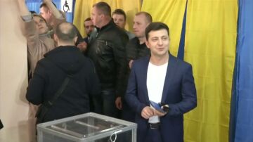 Volodimir Zelenski gana las elecciones en Ucrania
