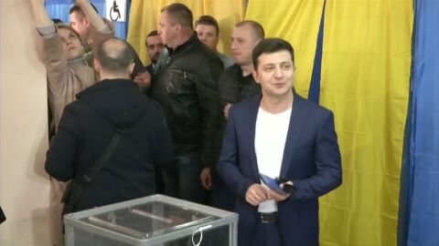Volodimir Zelenski gana las elecciones en Ucrania