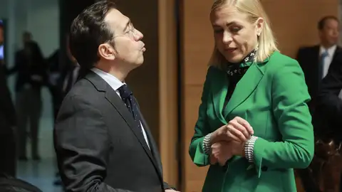 El ministro de Asuntos Exteriores de España, José Manuel Albares, y la ministra de Asuntos Exteriores finlandesa, Elina Valtonen, durante una reunión del Consejo de Asuntos Exteriores en Luxemburgo El ministro de Asuntos Exteriores de España, José Manuel Albares, y la ministra de Asuntos Exteriores finlandesa, Elina Valtonen, durante una reunión del Consejo de Asuntos Exteriores en Luxemburgo
