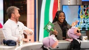 "Dentro de 30 a&ntilde;os me pasar&aacute; algo as&iacute;": Simone Biles lo pasa en grande con la secci&oacute;n de Trancas y Barrancas