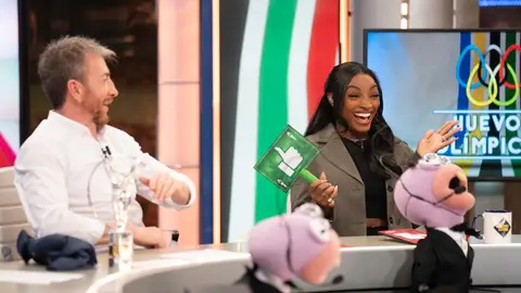 "Dentro de 30 años me pasará algo así": Simone Biles lo pasa en grande con la sección de Trancas y Barrancas "Dentro de 30 años me pasará algo así": Simone Biles lo pasa en grande con la sección de Trancas y Barrancas