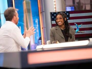 Simone Biles mantiene el suspense sobre si competir&aacute; en Los &Aacute;ngeles 2028: "Estar&eacute; en el suelo o en la grada"
