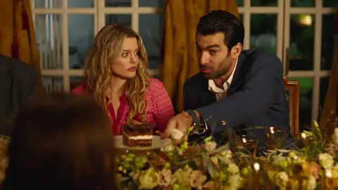 El ataque de Albany a Ibiza provoca el primer acercamiento de Can y Sonia El ataque de Albany a Ibiza provoca el primer acercamiento de Can y Sonia