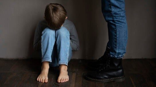 NO PUBLICAR: El suicidio infantil se dispara un 575% tras la pandemia: "Nuestros hijos necesitan interaccionar con la realidad, no solo con el mundo virtual"