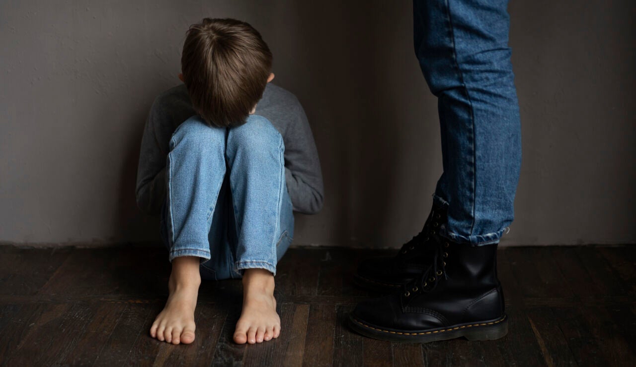 NO PUBLICAR: El suicidio infantil se dispara un 575% tras la pandemia: "Nuestros hijos necesitan interaccionar con la realidad, no solo con el mundo virtual"