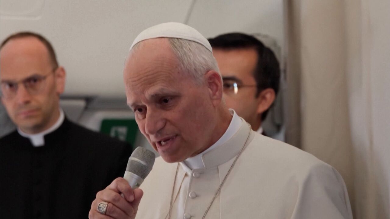 El Papa León XIV, sobre las políticas migratorias: "Hay que tratarlos como humanos y no peor que las mascotas"