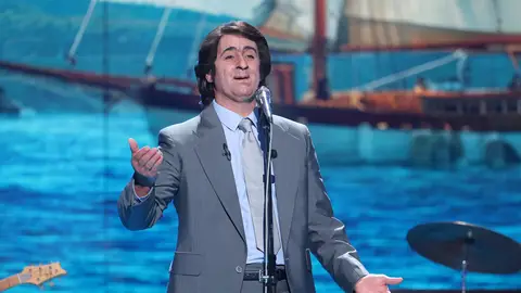 Jesulín de Ubrique saca su lado más emotivo como José Luis Perales con 'Un velero llamado libertad' Jesulín de Ubrique saca su lado más emotivo como José Luis Perales con 'Un velero llamado libertad'