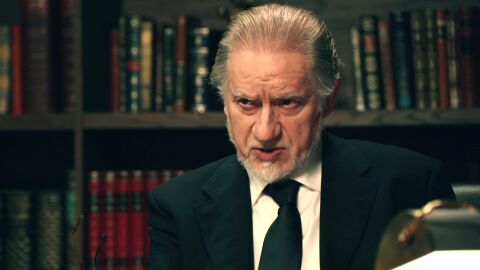 Tasio pide a Dami&aacute;n que readmita a Paula