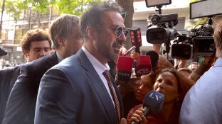 Leopoldo Luque, a su llegada al juzgado en San Isidro, en Buenos Aires
