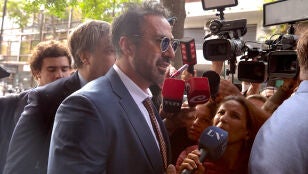 Leopoldo Luque, a su llegada al juzgado en San Isidro, en Buenos Aires