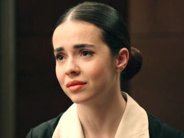 Dami&aacute;n estalla y despide a Paula tras verla salir del dormitorio de Tasio