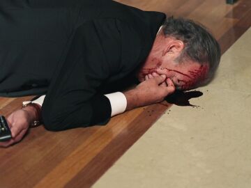 &Agrave;ngel Ll&agrave;cer interrumpe la fiesta: &ldquo;Bert&iacute;n ha muerto&rdquo;