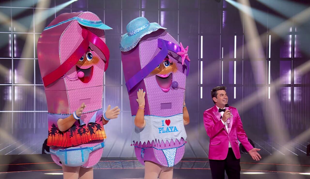 Chanclas, m&aacute;scara de Mask Singer