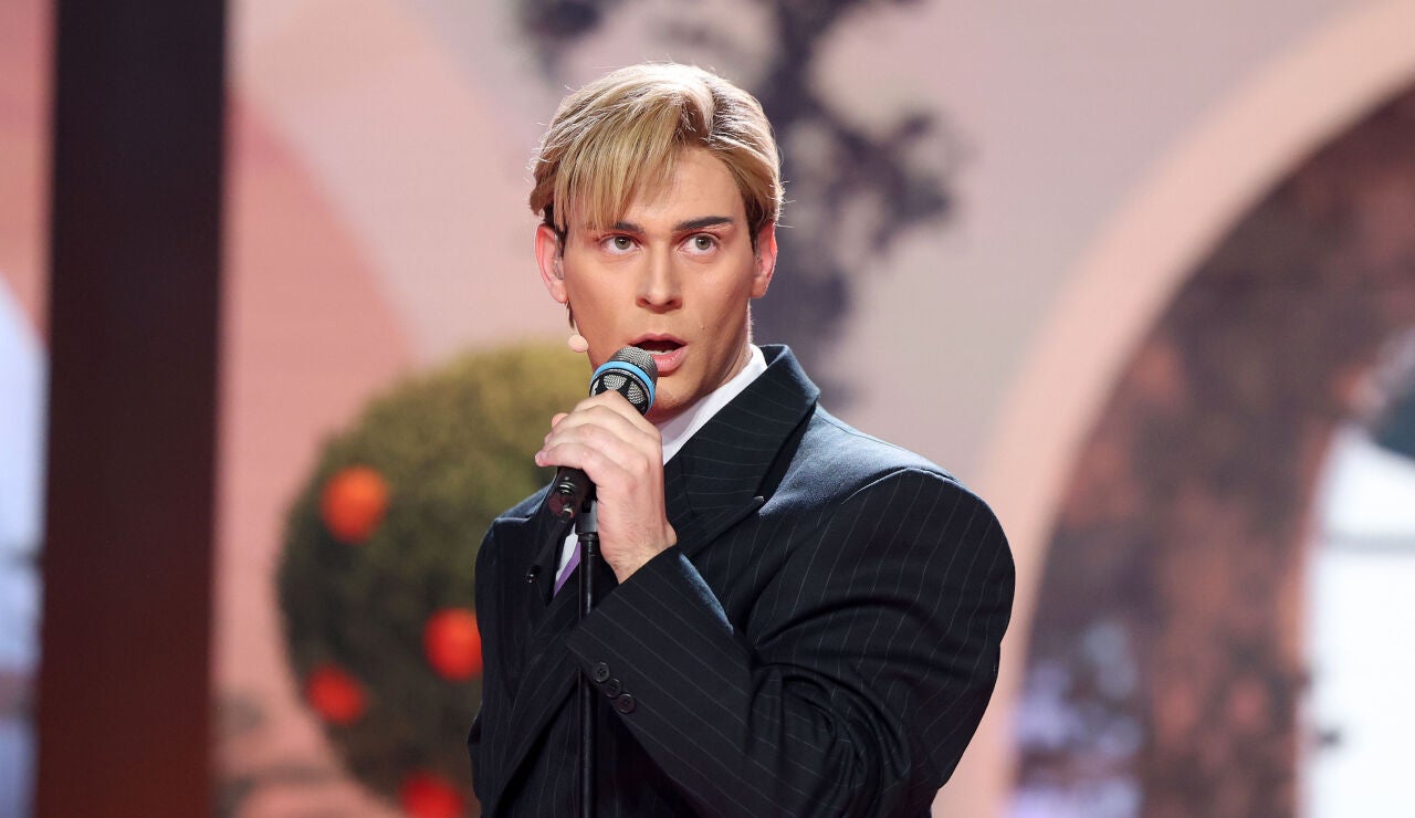 J Kbello viaja a los 90 con Locom&iacute;a&hellip; &iexcl;y monta un espect&aacute;culo con &lsquo;Loco Vox&rsquo;!